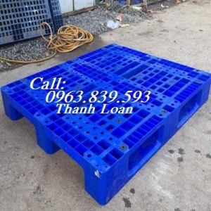 Pallet nhựa PL01LS kê hàng có 3 chân./ 0963.839.593 Ms.Loan